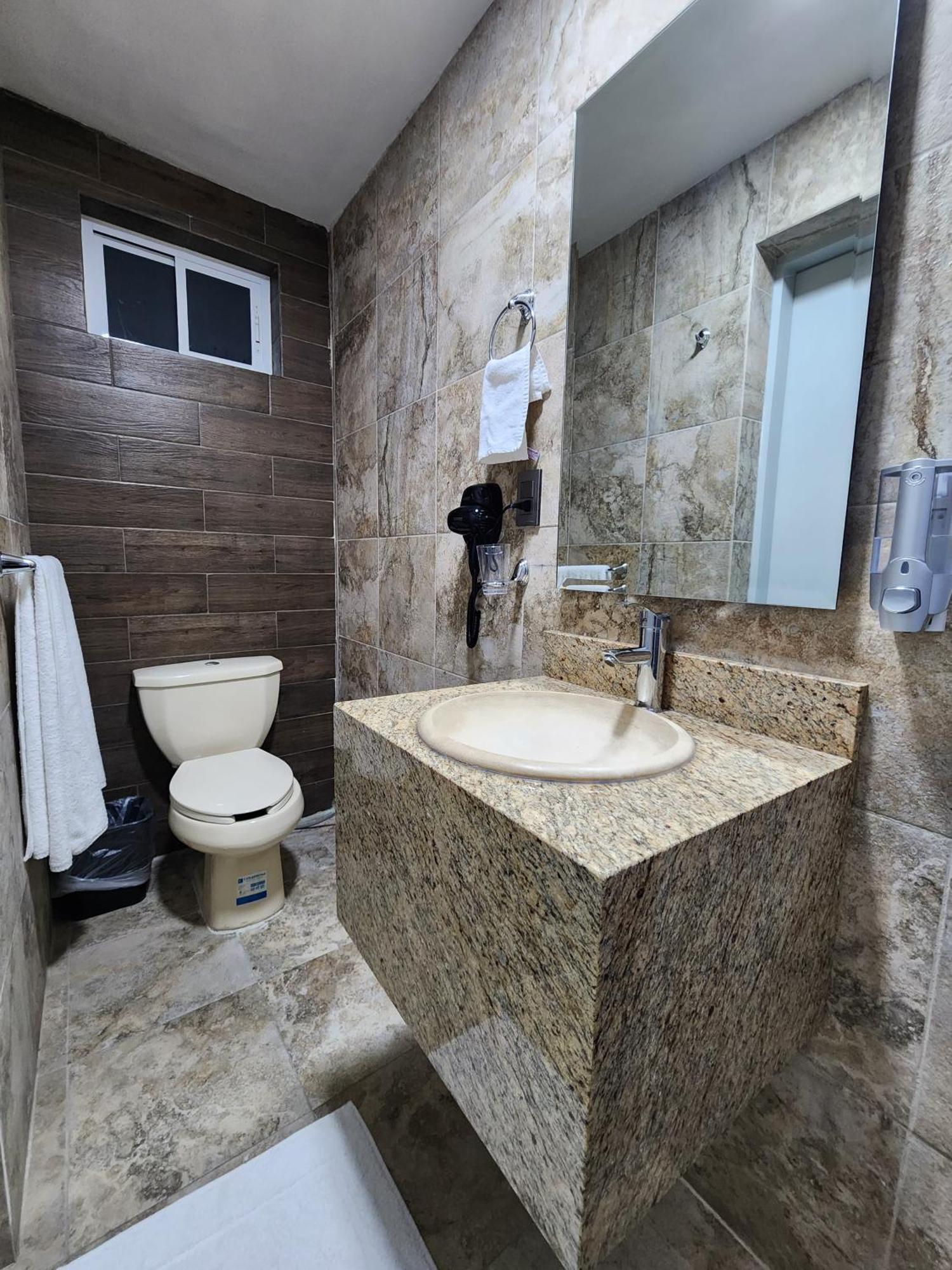Hotel Roque 토레온 외부 사진